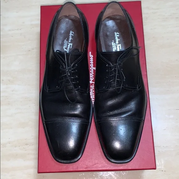 Salvatore Ferragamo Shoes 71/2 - Picture 2 of 8